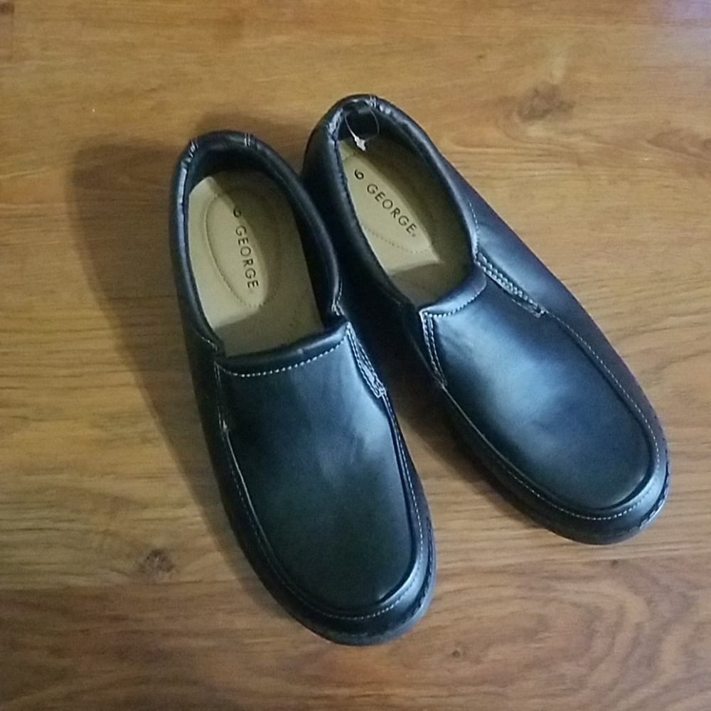 NWOT boys loafers